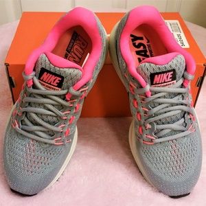 Nike Air Zoom Vomero 12 Running Shoes Size 5.5
